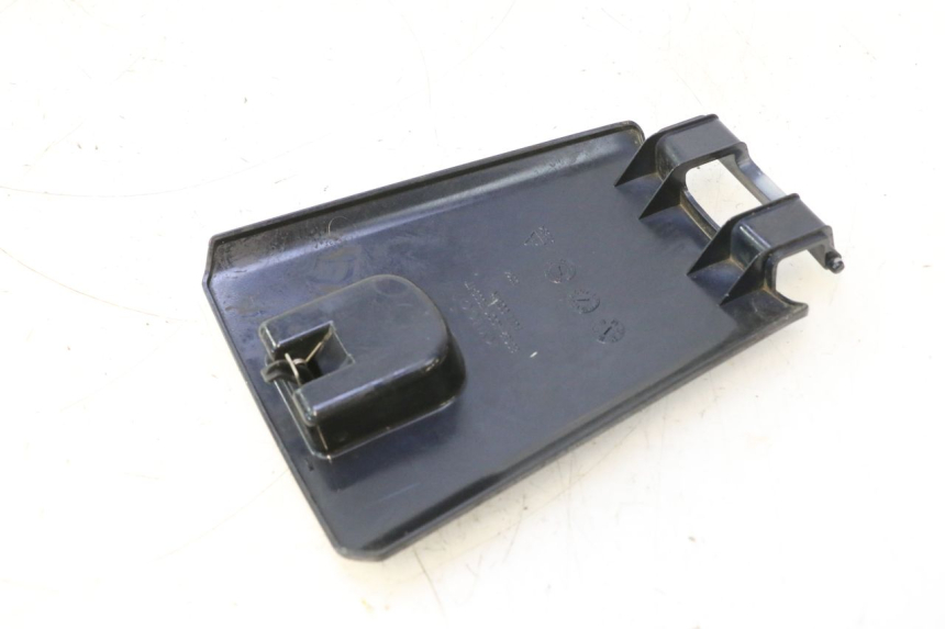 photo de FUEL FLAP KYMCO LIKE 4T 50 (2019 - 2025) - Fixing points details