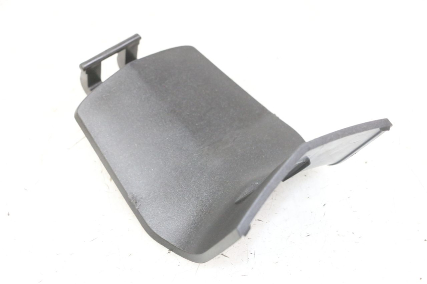 photo de FUEL FLAP PEUGEOT SATELIS 125 (2013 - 2018) - Technical close-up