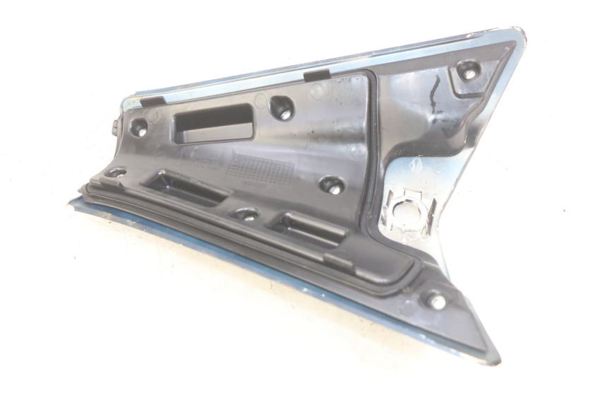 photo de FUEL CAP HONDA VISION NSC R 50 (2013 - 2015) - Fixing points details