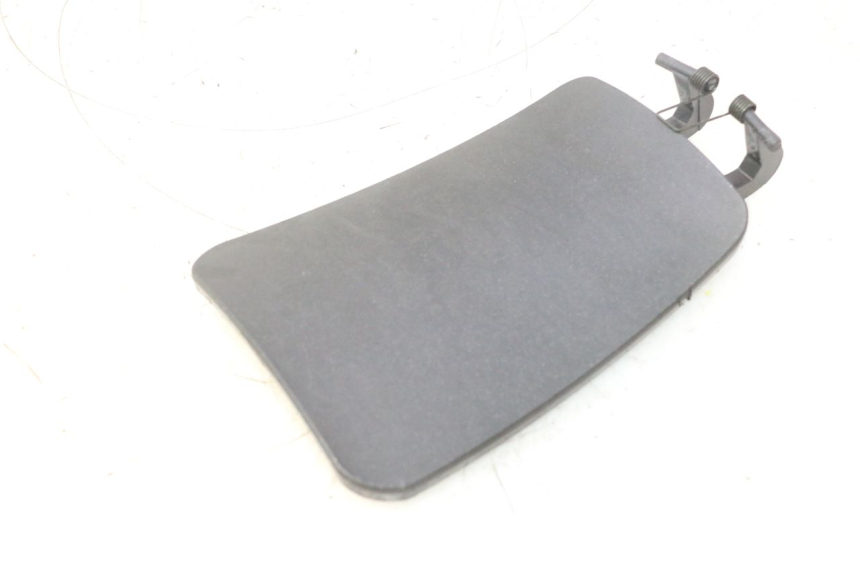 photo de FUEL FLAP PIAGGIO X8 STREET 125 (2006 - 2007) - Main view