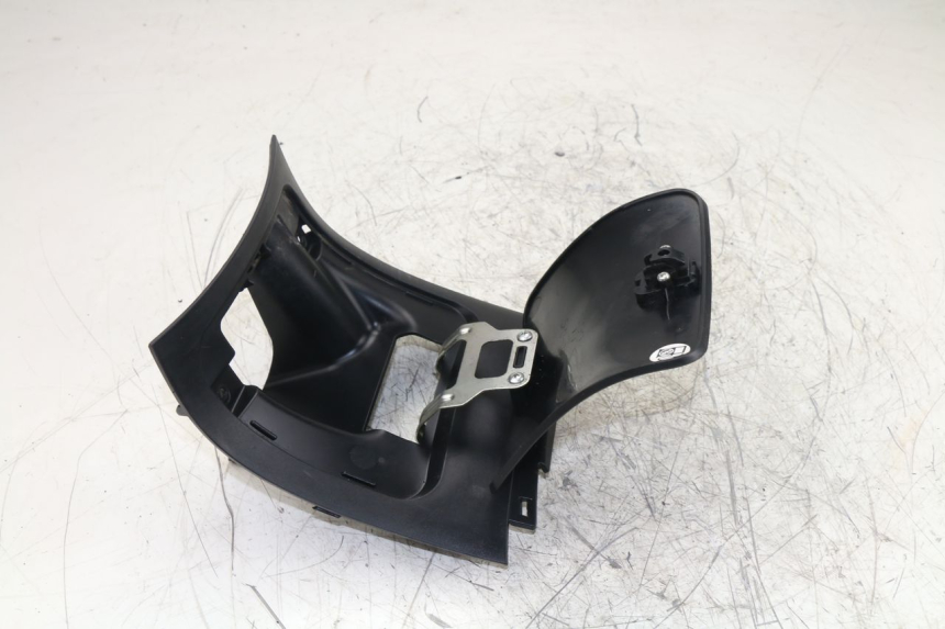 photo de FUEL FLAP YAMAHA YP MAJESTY ABS 400 (2007 - 2009) - Technical close-up