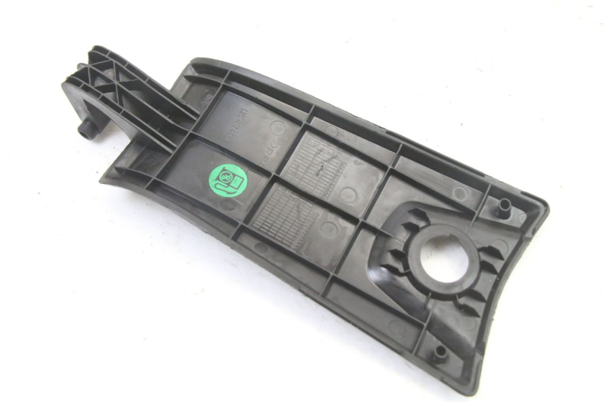 photo de FUEL FLAP YAMAHA YP X-MAX XMAX 400 (2014 - 2017) - Technical close-up