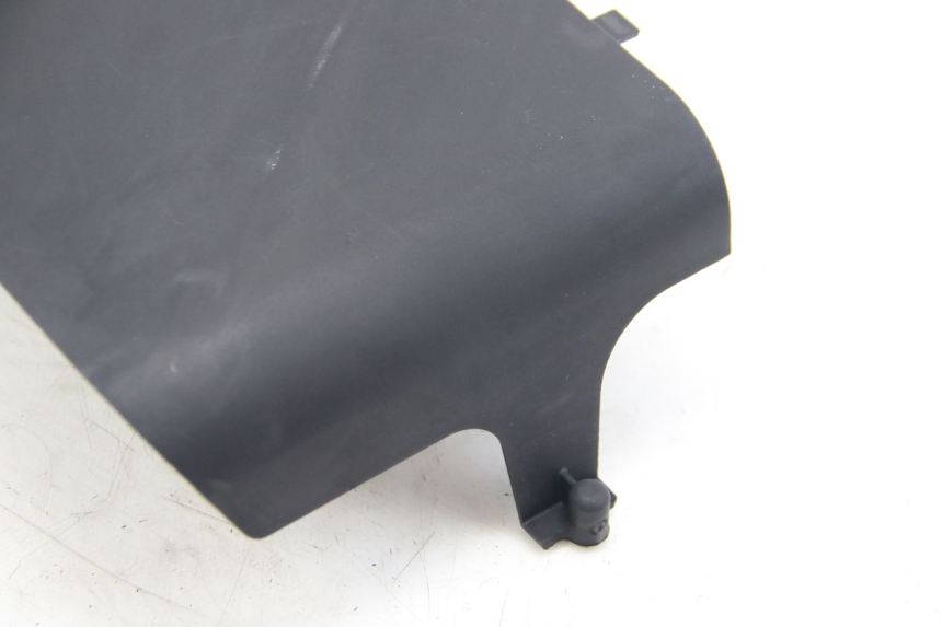 photo de ACCESS PANEL APRILIA ATLANTIC 500 (2002 - 2003) - Zoom on usage condition