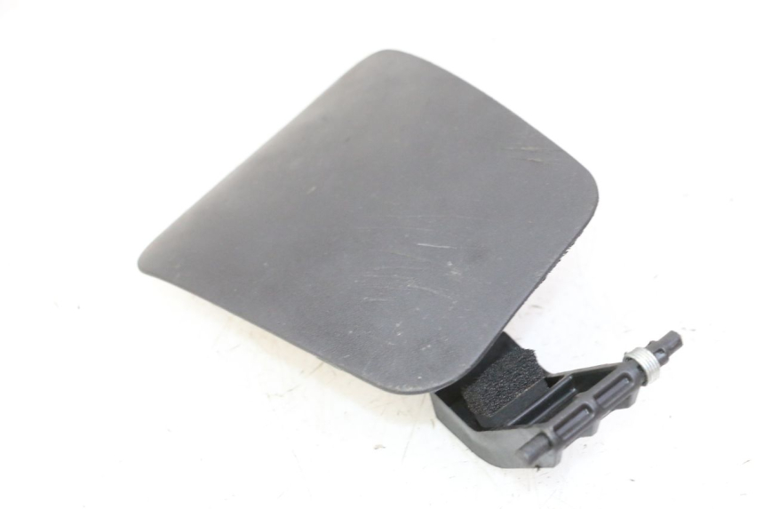 photo de FRONT INSPECTION COVER SUZUKI BURGMAN 125 (2007 - 2014) - Technical close-up