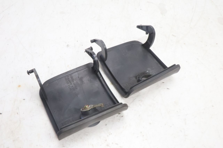 photo de FRONT INSPECTION COVER HONDA FES PANTHEON 2T 125 (1998 - 2002) - Alternative perspective