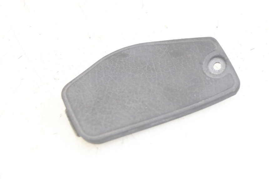 photo de FRONT INSPECTION COVER PIAGGIO MP3 LT 400 (2007 - 2012) - Zoom on usage condition