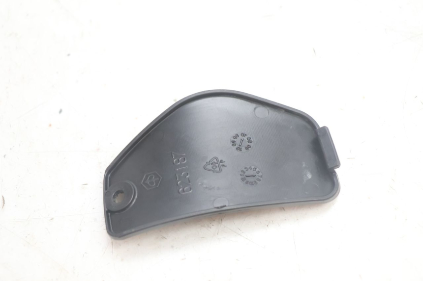 photo de FRONT INSPECTION COVER PIAGGIO MP3 125 (2006 - 2014) - Zoom on usage condition