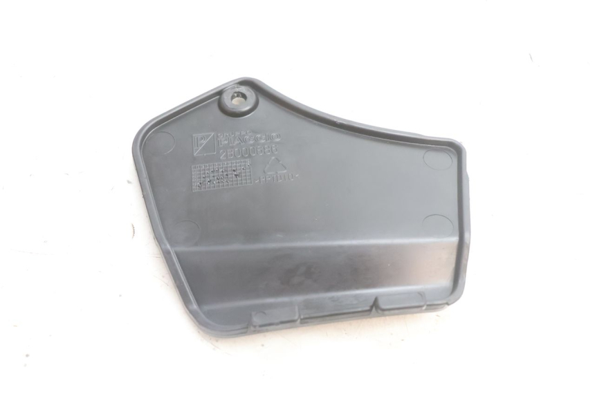 photo de FRONT INSPECTION COVER PIAGGIO MP3 500 (2016 - 2018) - Alternative perspective