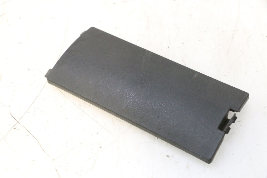 photo de FRONT INSPECTION COVER PIAGGIO NEW TYPHOON 50 (2018 - 2021) - Zoom on usage condition