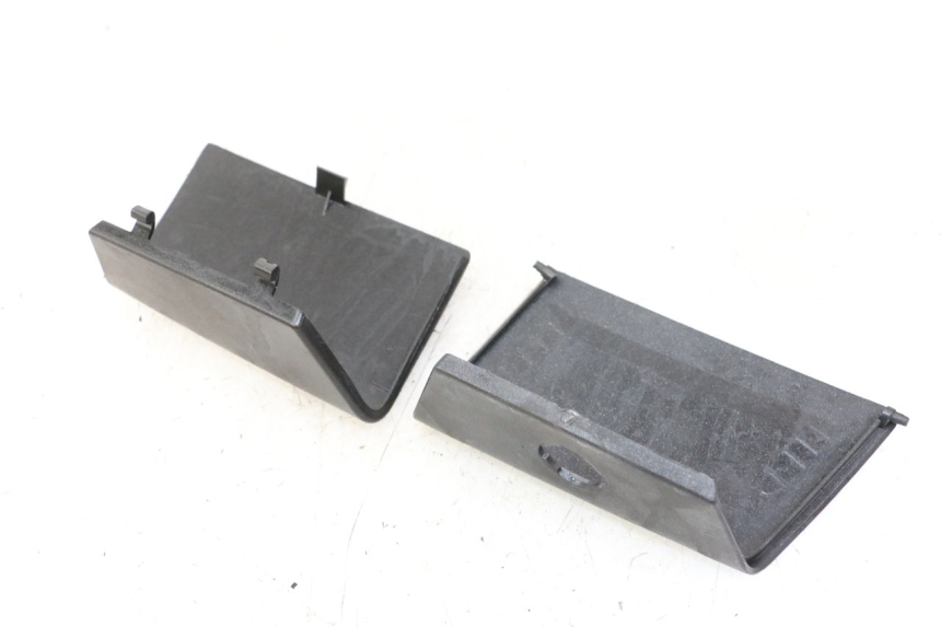 photo de FRONT INSPECTION COVER PEUGEOT SATELIS COMPRESSOR K15 125 (2006 - 2009) - Zoom on usage condition