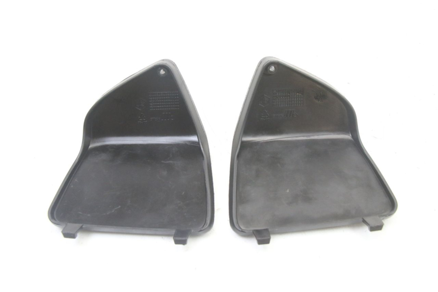 photo de FRONT INSPECTION COVER PIAGGIO VESPA GRANTURISMO 125 (2003 - 2007) - Zoom on usage condition