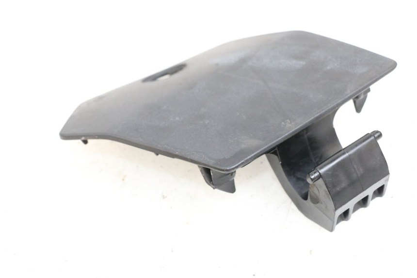 photo de INSPECTION COVER PEUGEOT CITYSTAR 50 (2013 - 2017) - Zoom on usage condition