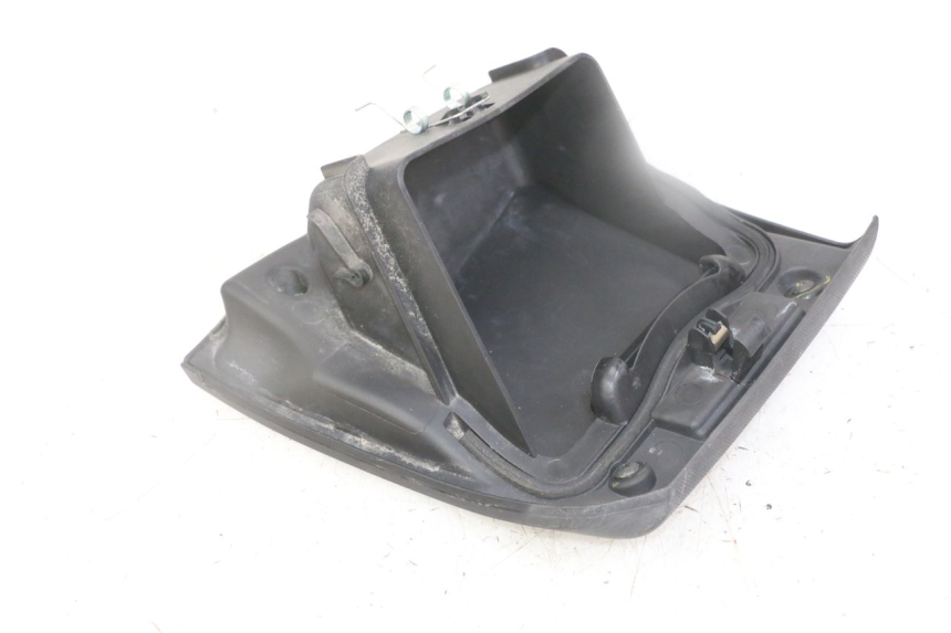 photo de RIGHT INSPECTION COVER HONDA FORZA ABS 300 (2013 - 2017) - Fixing points details