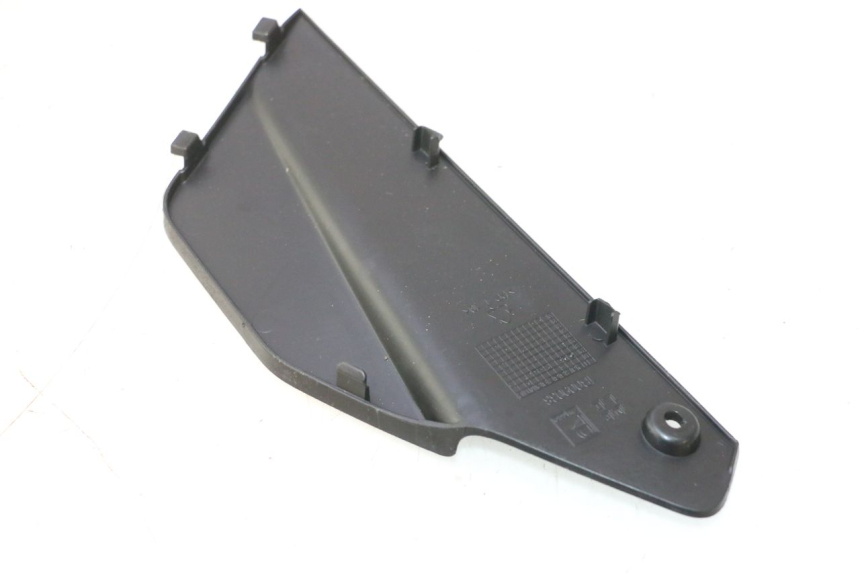 photo de RIGHT INSPECTION COVER PIAGGIO MP3 HPE 530 (2022 - 2026) - Alternative perspective