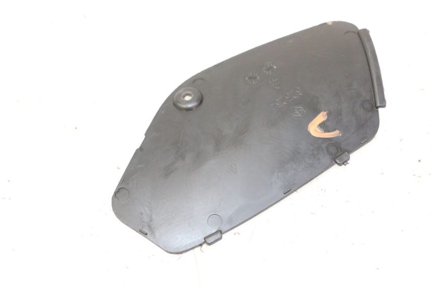 photo de RIGHT INSPECTION COVER PIAGGIO MP3 LT 300 (2010 - 2016) - Component detail