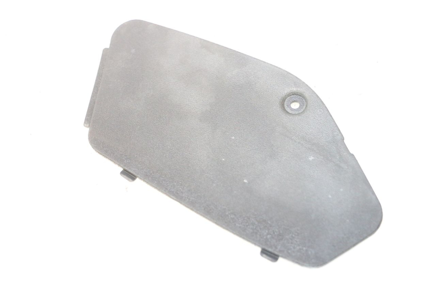 photo de RIGHT INSPECTION COVER PIAGGIO MP3 500 (2011 - 2015) - Main view