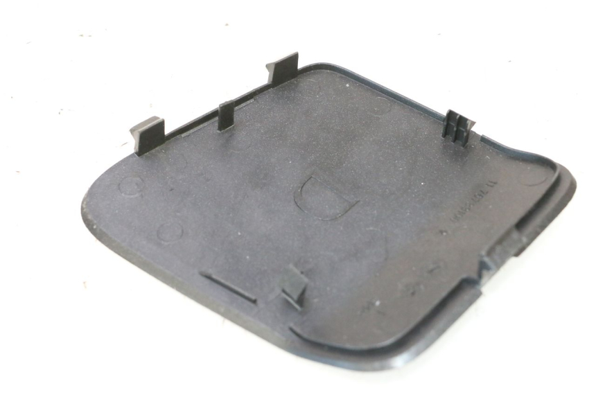 photo de RIGHT INSPECTION COVER PEUGEOT SATELIS COMPRESSOR K15 125 (2006 - 2009) - Technical close-up