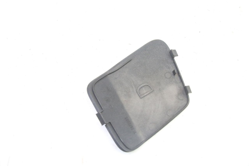 photo de RIGHT INSPECTION COVER PEUGEOT SATELIS 250 (2006 - 2012) - Alternative perspective
