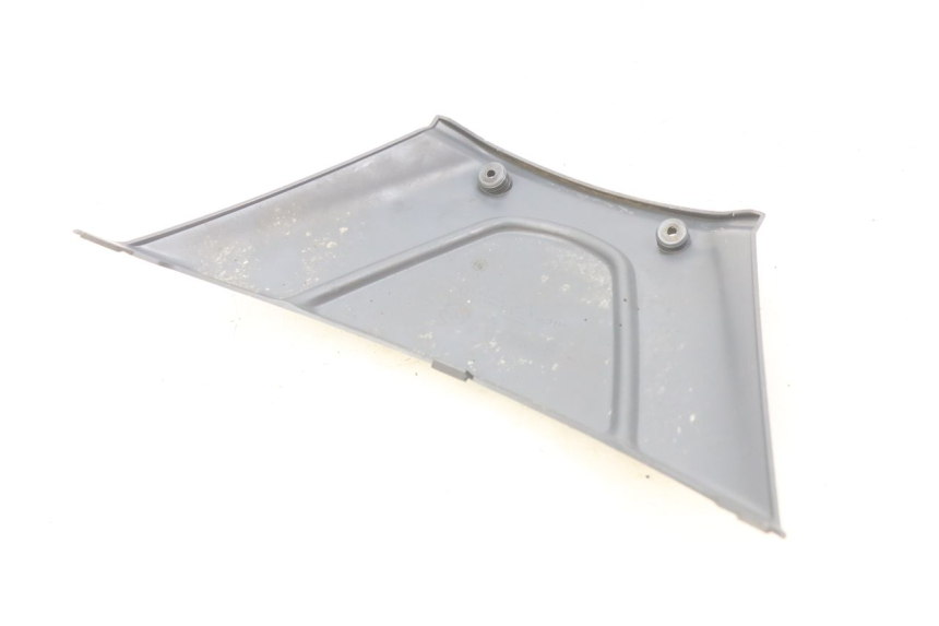 photo de ACCESS PANEL PIAGGIO FLY 100 (2006 - 2010) - Component detail