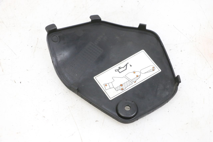 photo de LEFT INSPECTION COVER SUZUKI BURGMAN 650 (2013 - 2020) - Zoom on usage condition