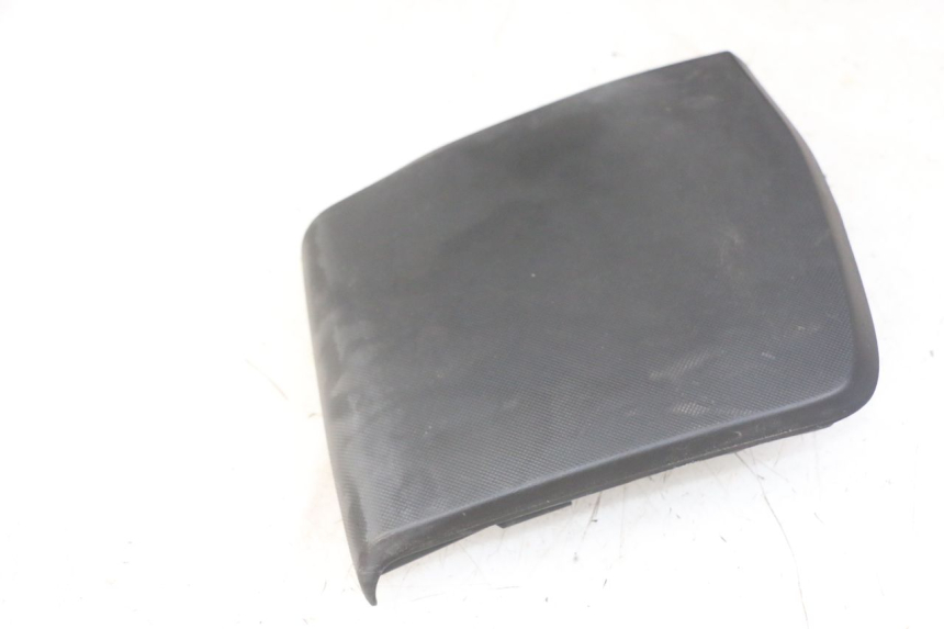 photo de LEFT INSPECTION COVER HONDA FORZA ABS 300 (2013 - 2017) - Alternative perspective