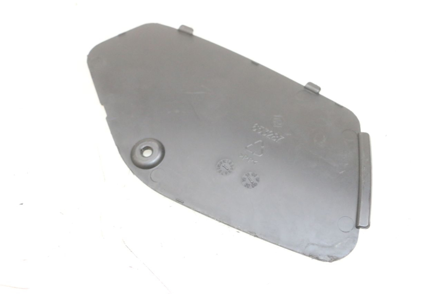 photo de LEFT INSPECTION COVER PIAGGIO MP3 RL 250 (2006 - 2010) - Component detail