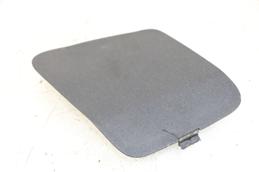photo de LEFT INSPECTION COVER PEUGEOT SATELIS COMPRESSOR K15 125 (2006 - 2009) - Technical close-up
