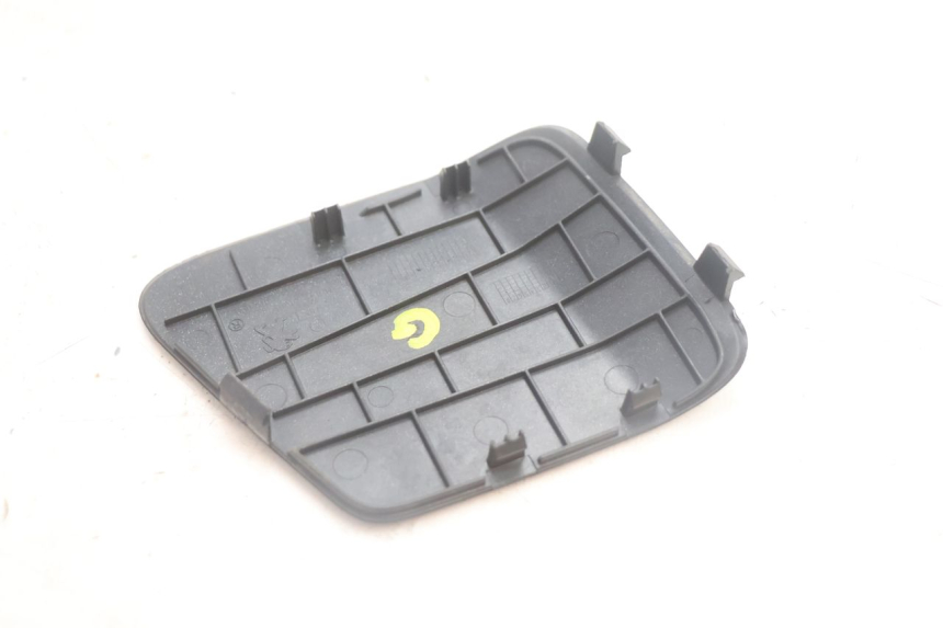 photo de LEFT ACCESS PANEL PEUGEOT SATELIS 125 (2013 - 2018) - Alternative perspective