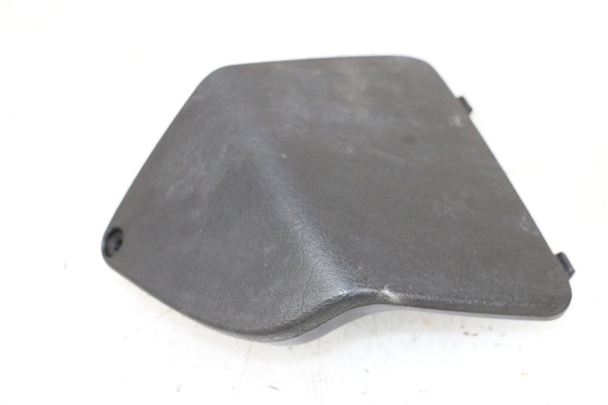 photo de LEFT INSPECTION COVER PIAGGIO VESPA GTS SUPER IE 125 (2009 - 2016) - Alternative perspective