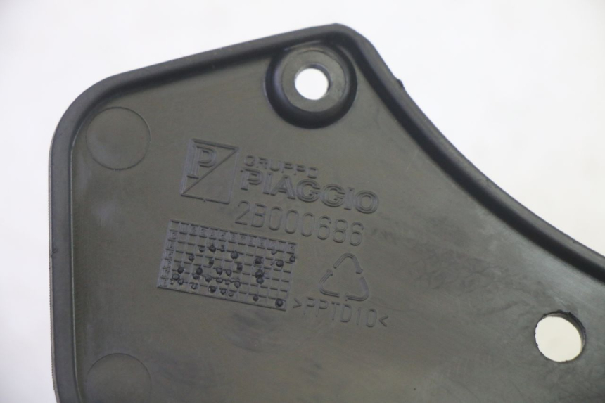 photo de INSPECTION COVER PIAGGIO MP3 HPE 350 (2018 - 2020) - Technical close-up