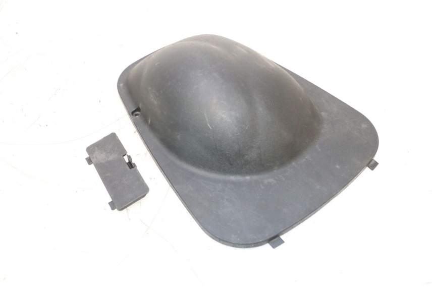 photo de INSPECTION COVER PIAGGIO MP3 RL 250 (2006 - 2010) - Zoom on usage condition
