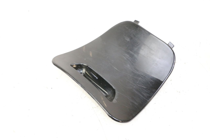 photo de ACCESS PANEL PIAGGIO VESPA S 2T 50 (2007 - 2014) - Technical close-up