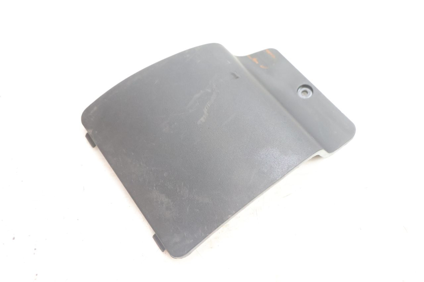 photo de ACCESS PANEL PIAGGIO X9 EVOLUTION 125 (2003 - 2007) - Alternative perspective