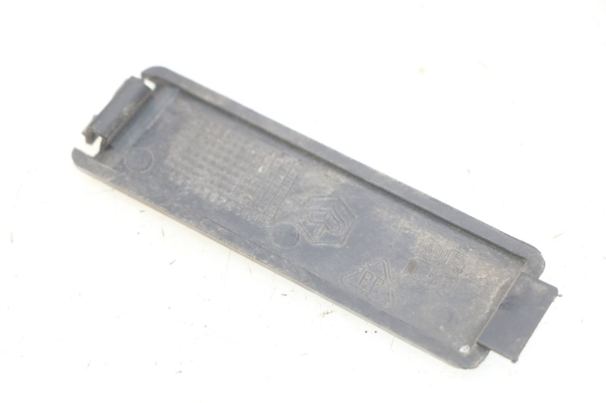 photo de ACCESS PANEL PIAGGIO X9 125 (2000 - 2003) - Component detail