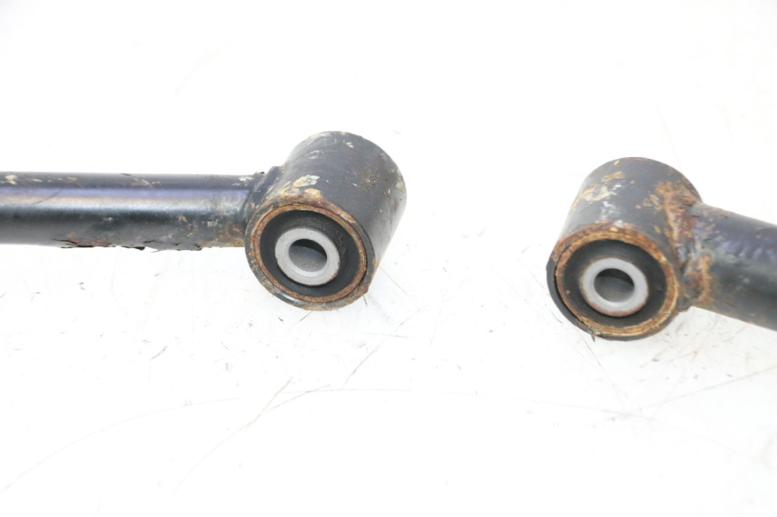 photo de FRONT WISHBONE CONTROL ARM KYMCO MXU R 250 (2004 - 2010) - Component zoom