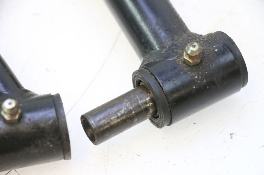 photo de FRONT WISHBONE CONTROL ARM CAN-AM SPYDER RS 1000 (2008 - 2012) - Alternative perspective