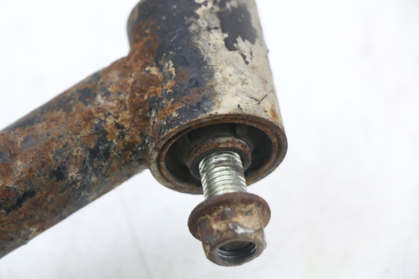 photo de FRONT SUSPENSION ARM HONDA TRX 300 (1988 - 2000) - Surface and material condition