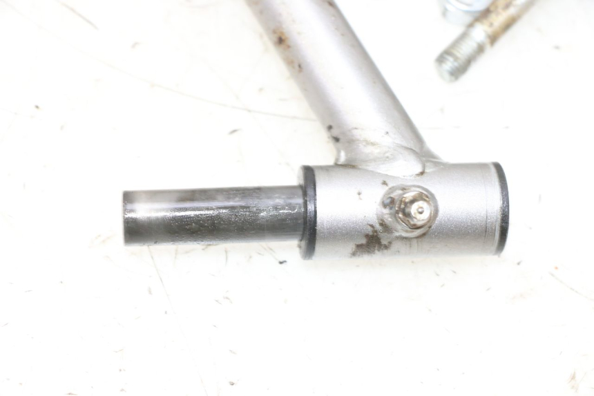 photo de FRONT WISHBONE CONTROL ARM YAMAHA YFM R RAPTOR 250 (2008 - 2014) - Spare part profile view