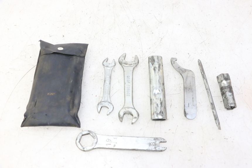 photo de TOOL KIT HONDA CBF 125 (2009 - 2015) - Main view
