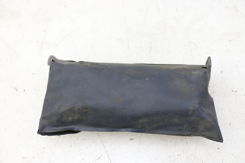 photo de TOOL KIT HONDA CBF 125 (2009 - 2015) - Component detail