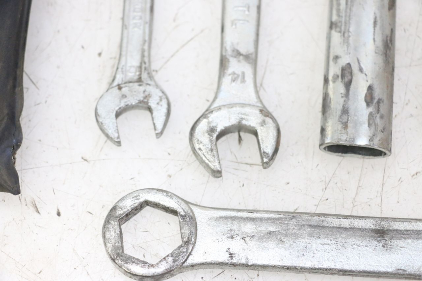 photo de TOOL KIT HONDA CBF 125 (2009 - 2015) - Product overview