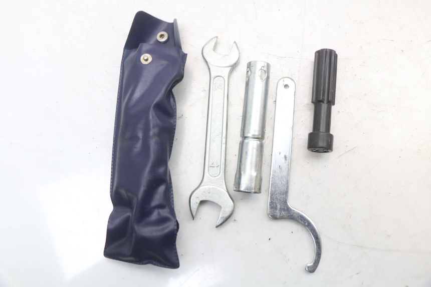 photo de Tool kit KYMCO DINK STREET ABS 125 (2011 - 2018) - Zoom on usage condition