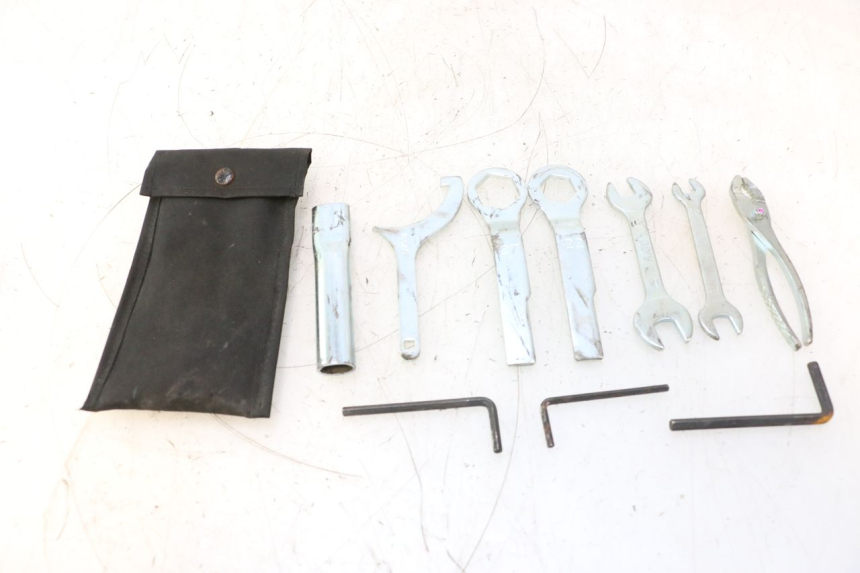 photo de TOOL KIT KAWASAKI ER-6 ER6 F ABS 650 (2012 - 2016) - Main view