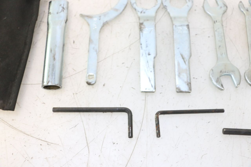 photo de TOOL KIT KAWASAKI ER-6 ER6 F ABS 650 (2012 - 2016) - Product overview