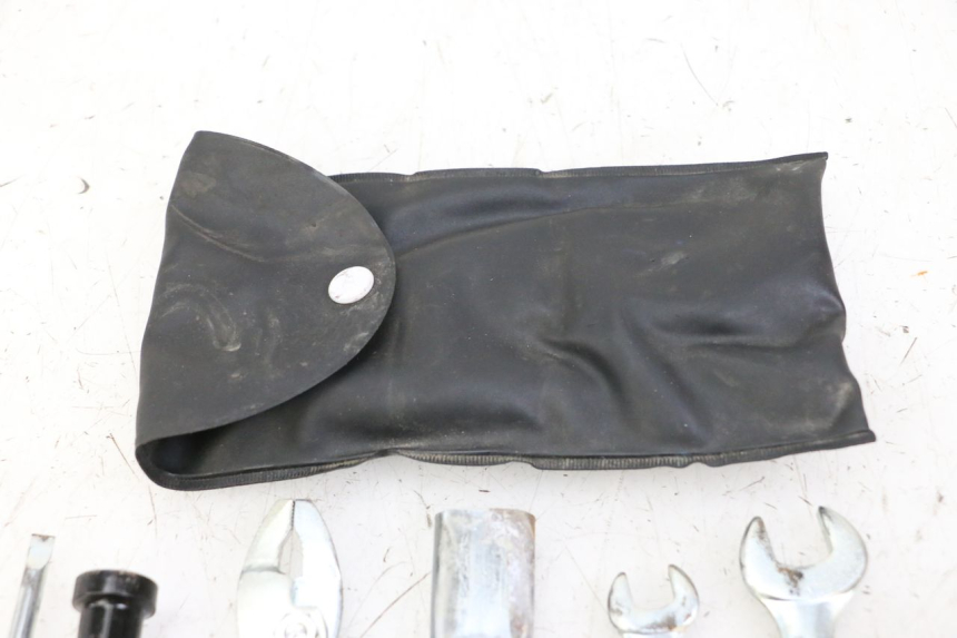 photo de TOOL KIT SUZUKI GSR 750 (2011 - 2017) - Product overview