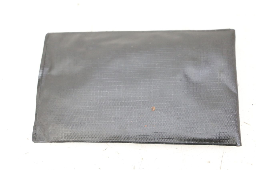 photo de TOOL KIT HONDA FES S-WING SWING ABS 125 (2007 - 2015) - Zoom on usage condition