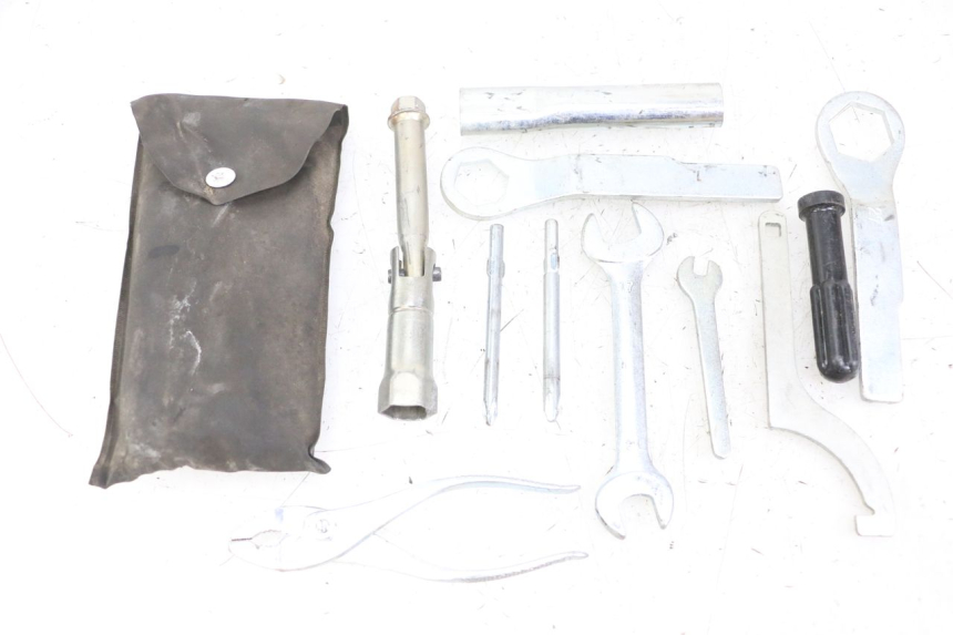 photo de TOOL KIT KAWASAKI ZR7 ZR-7 S 750 (1999 - 2004) - Main view