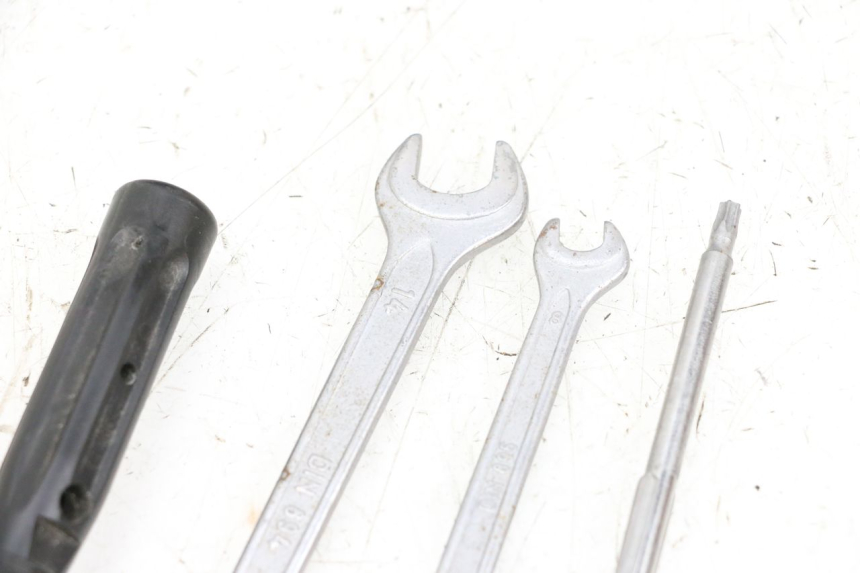 photo de TOOL KIT BMW R GS 1250 (2021 - 2024) - Zoom on usage condition