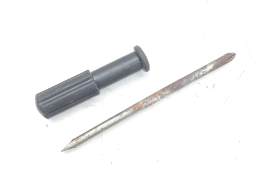 photo de TOOL KIT APRILIA SR MOTARD 50 (2012 - 2018) - Zoom on usage condition