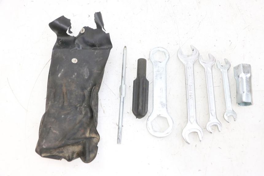 photo de TOOL KIT YAMAHA TZR 50 (2008 - 2016) - Main view